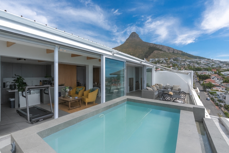 To Let 4 Bedroom Property for Rent in Fresnaye Western Cape